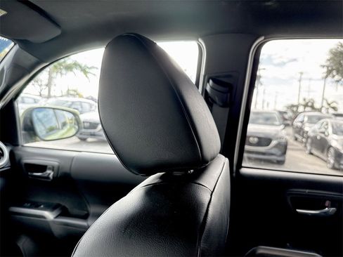 Used 2023 Toyota Tacoma TRD Sport image 17