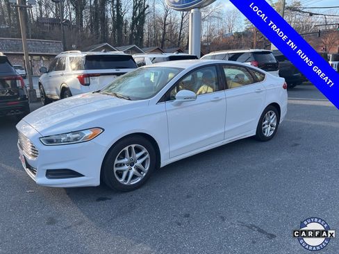 Used 2015 Ford Fusion SE image 8