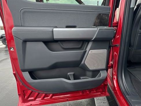 New 2025 Ford F250 Lariat w/ Lariat Ultimate Package image 15