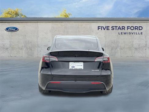 Used 2022 Tesla Model Y Performance image 5