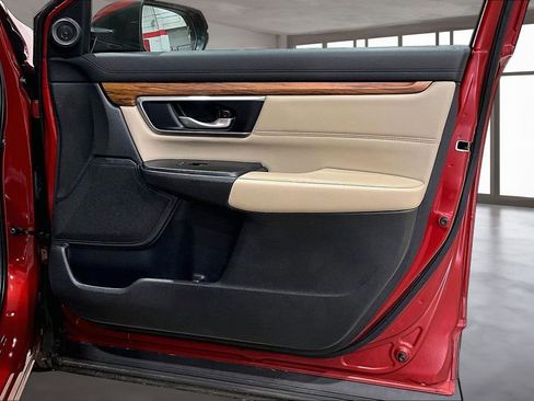 Used 2018 Honda CR-V Touring image 22