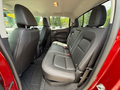 Used 2022 GMC Canyon AT4 w/ Driver Alert Package AWD/4WD image 22