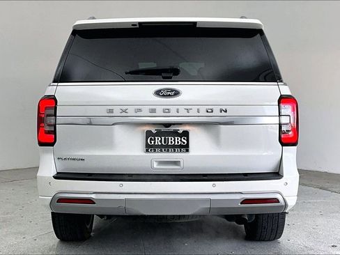 Used 2022 Ford Expedition Platinum image 6