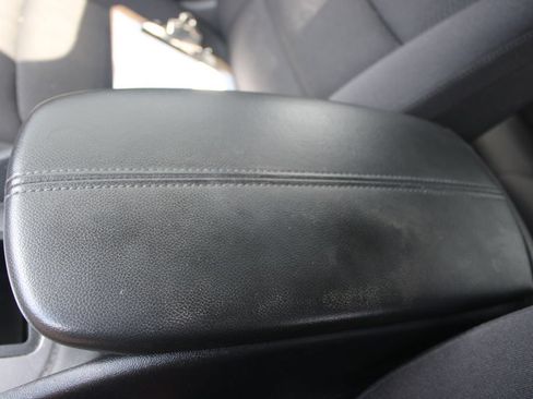 Used 2022 Chevrolet Malibu LT FWD image 38