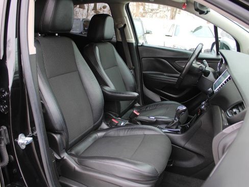 Used 2017 Buick Encore Preferred image 30