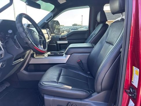 Used 2022 Ford F250 Lariat w/ Black Appearance Package AWD/4WD image 9