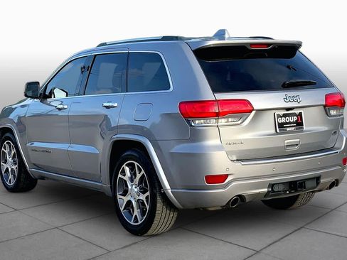 Used 2020 Jeep Grand Cherokee Overland AWD/4WD image 12
