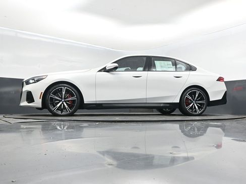 New 2026 BMW 530i 530i w/ M Sport Package image 39