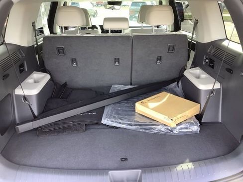 Certified 2025 Hyundai Santa Fe SEL image 13