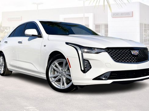 Used 2023 Cadillac CT4 Luxury image 1