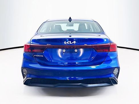 Used 2023 Kia Forte LXS image 7