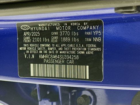 Used 2025 Hyundai Venue Limited FWD image 32