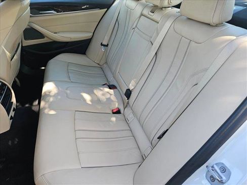 Used 2018 BMW 540i w/ M Sport Package image 18