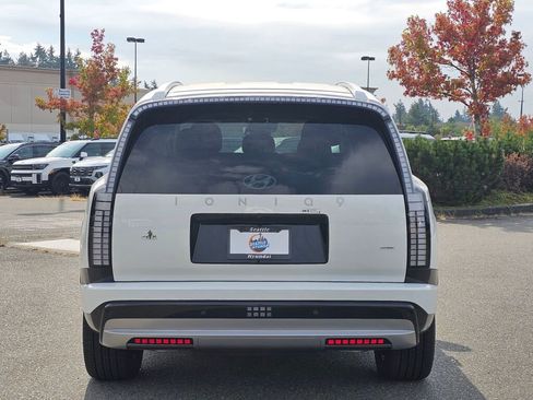 New 2026 Hyundai Ioniq 9 SEL image 6