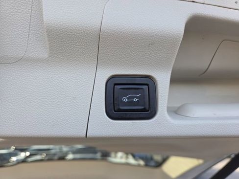 Certified 2023 GMC Acadia Denali w/ Denali Ultimate Package image 20