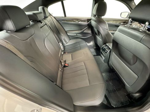 Used 2023 BMW 540i w/ Premium Package RWD image 26