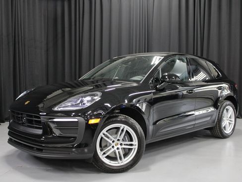 New 2026 Porsche Macan image 1