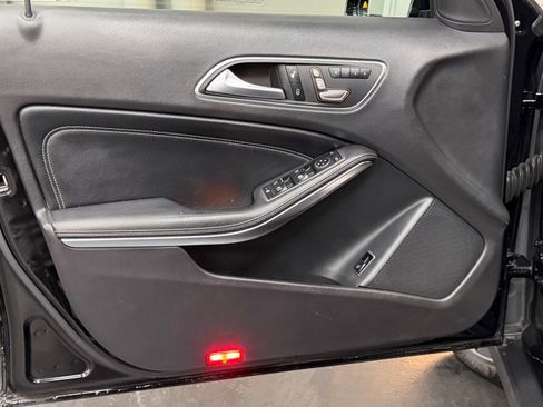 Used 2020 Mercedes-Benz GLA 250 GLA 250 image 19