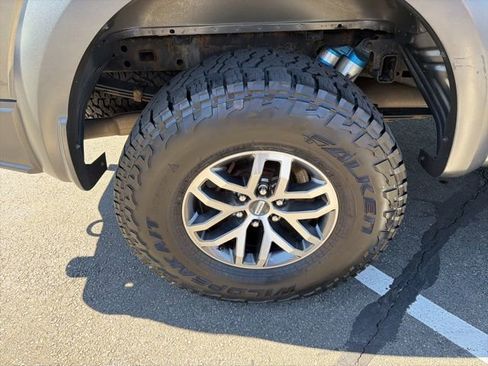 Used 2018 Ford F150 Raptor w/ Equipment Group 802A Luxury AWD/4WD image 26