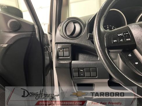 Used 2014 MAZDA MAZDA5 Touring FWD image 29