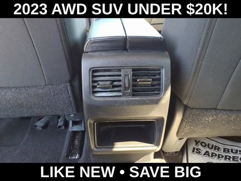 Used 2023 Nissan Rogue S image 27