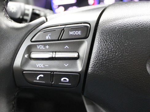 Used 2020 Hyundai Kona Limited FWD image 21