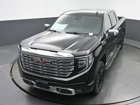 Used 2023 GMC Sierra 1500 Denali AWD/4WD image 39