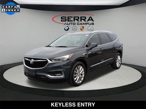 Used 2020 Buick Enclave Essence w/ Sound and Sites Package image 1