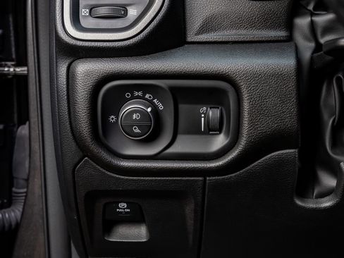 Used 2025 RAM 1500 Classic Warlock AWD/4WD image 21