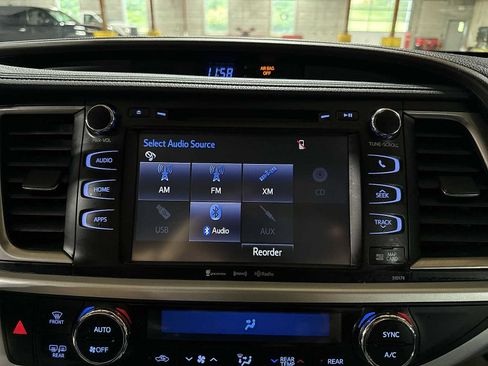 Used 2018 Toyota Highlander XLE w/ Protection Package #3 AWD/4WD image 22