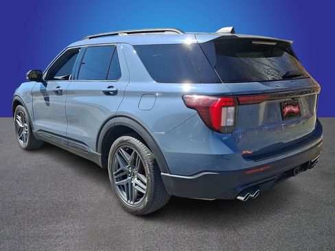 Used 2025 Ford Explorer ST AWD/4WD image 6