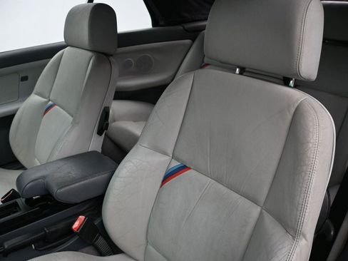 Used 1999 BMW M3 Convertible image 9