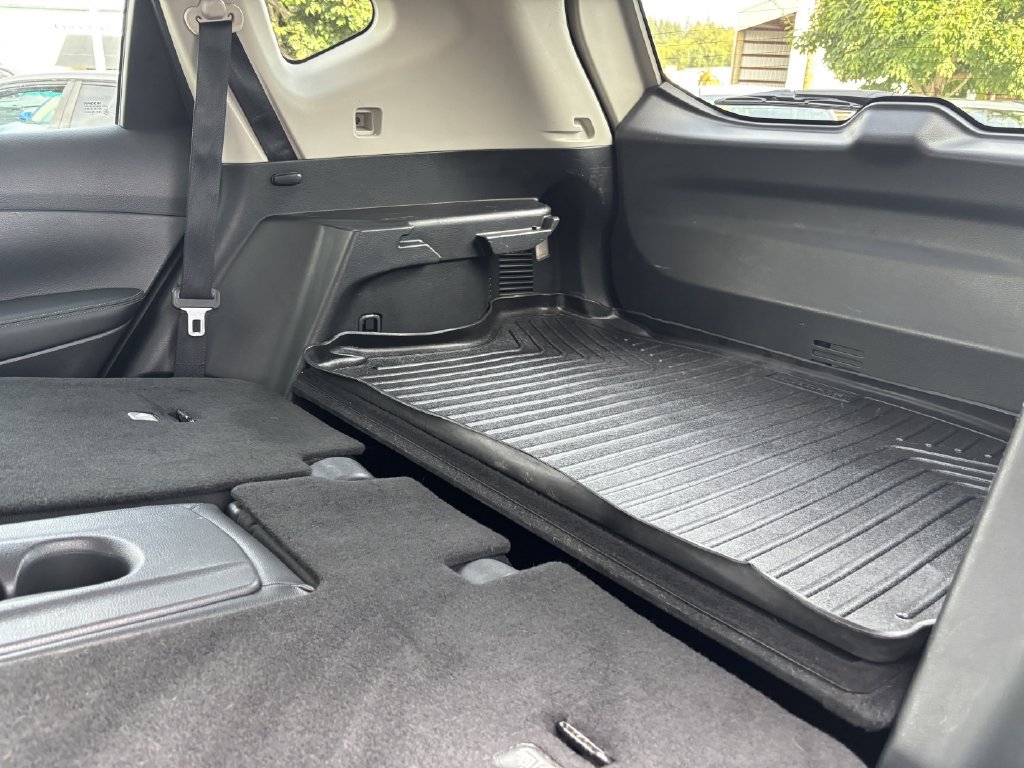 Used 2016 Nissan Rogue SL AWD/4WD image 25