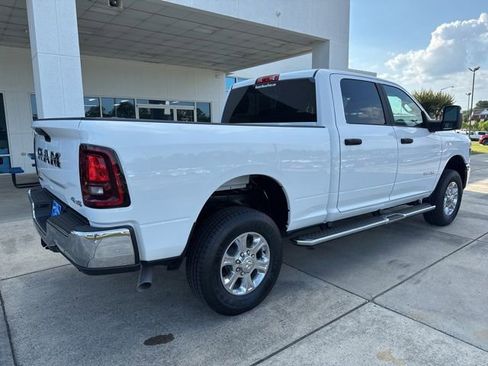 Used 2026 RAM 2500 Big Horn AWD/4WD image 7