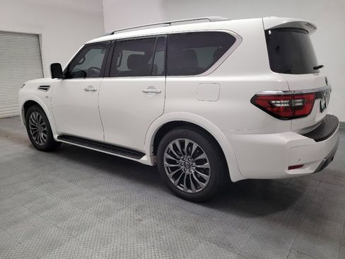 Used 2021 Nissan Armada Platinum w/ Captain's Chairs Package RWD image 3