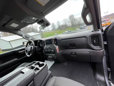 Certified 2025 Chevrolet Silverado 1500 Custom Trail Boss w/ LPO, Dark Essentials Package image 12