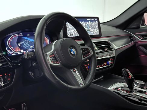 Used 2023 BMW 540i xDrive w/ M Sport Package image 19
