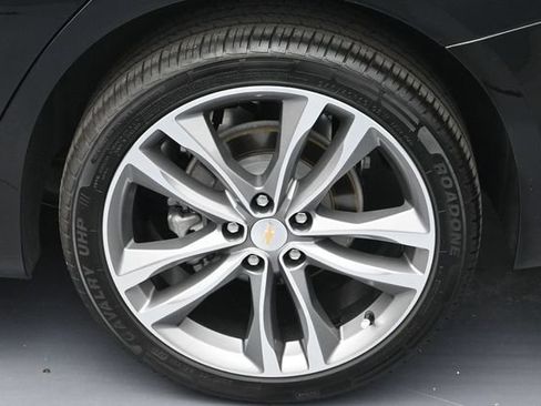Used 2024 Chevrolet Malibu LT FWD image 8