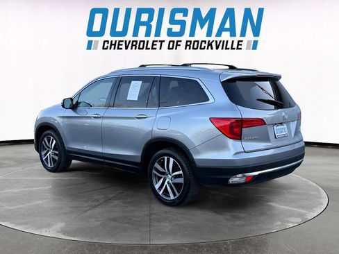 Used 2017 Honda Pilot Elite image 4