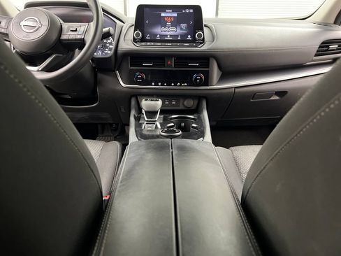 Used 2024 Nissan Rogue SV AWD/4WD image 40