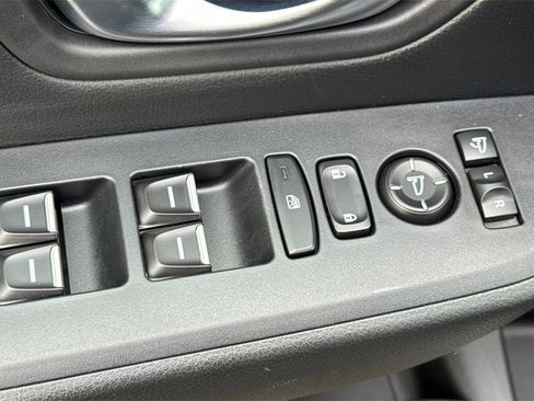 Certified 2025 Honda Pilot TrailSport image 16