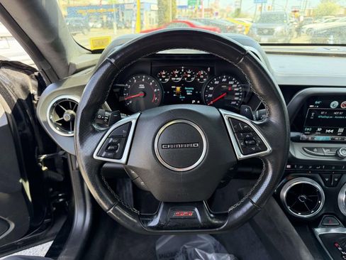 Used 2018 Chevrolet Camaro SS RWD image 18