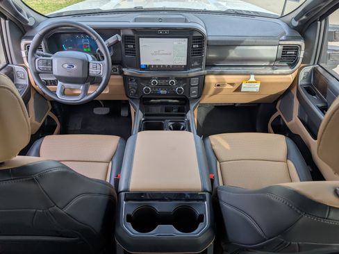 New 2026 Ford F250 Lariat w/ FX4 Off-Road Package AWD/4WD image 11