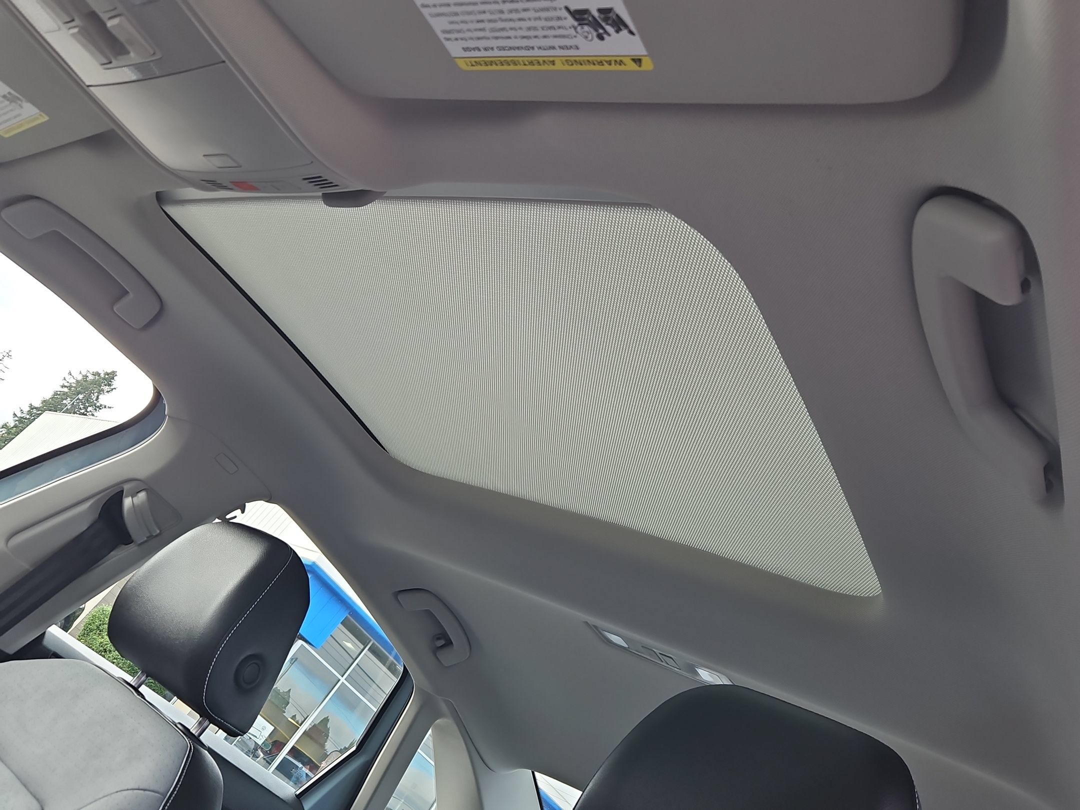 Used 2025 Volkswagen Jetta SE w/ Sunroof Package FWD image 21