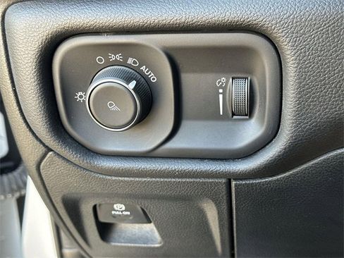 Used 2024 RAM 1500 Laramie image 17