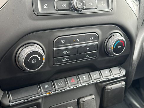 Used 2022 Chevrolet Silverado 1500 Custom RWD image 18
