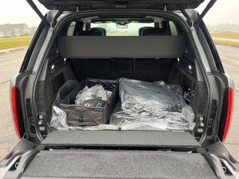 New 2026 Land Rover Range Rover Autobiography AWD/4WD image 21