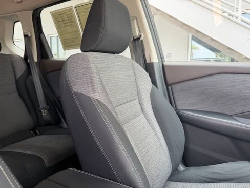 Certified 2022 Nissan Rogue SV image 27