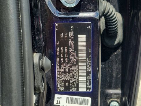 Used 2021 Toyota Highlander L image 32