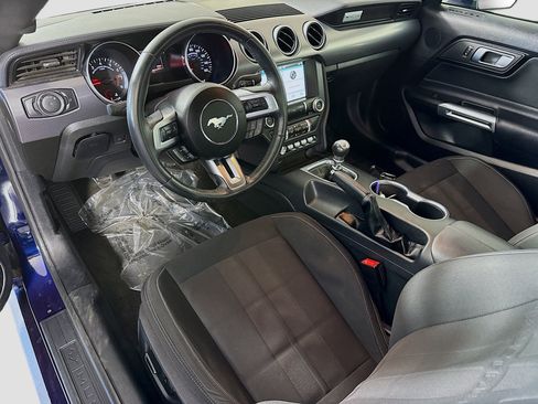 Used 2018 Ford Mustang Coupe w/ Equipment Group 101A RWD image 23